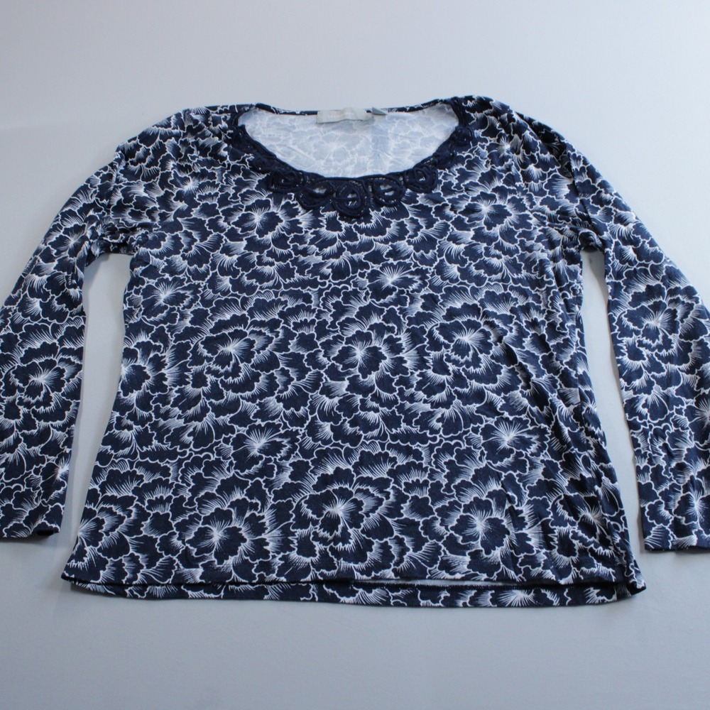 Liz Claiborne Navy White Floral Crochet Lace Neck Long Sleeve Top XL Modern Cas